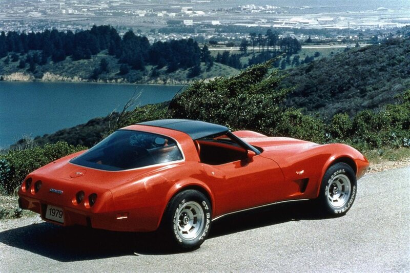 1979-Chevrolet-Corvette-Image-C3 Bulbe Rear Window.jpg