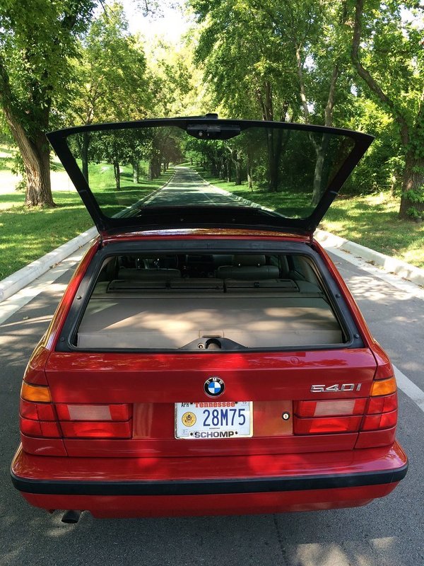 1995-BMW-540i-Touring D.jpg